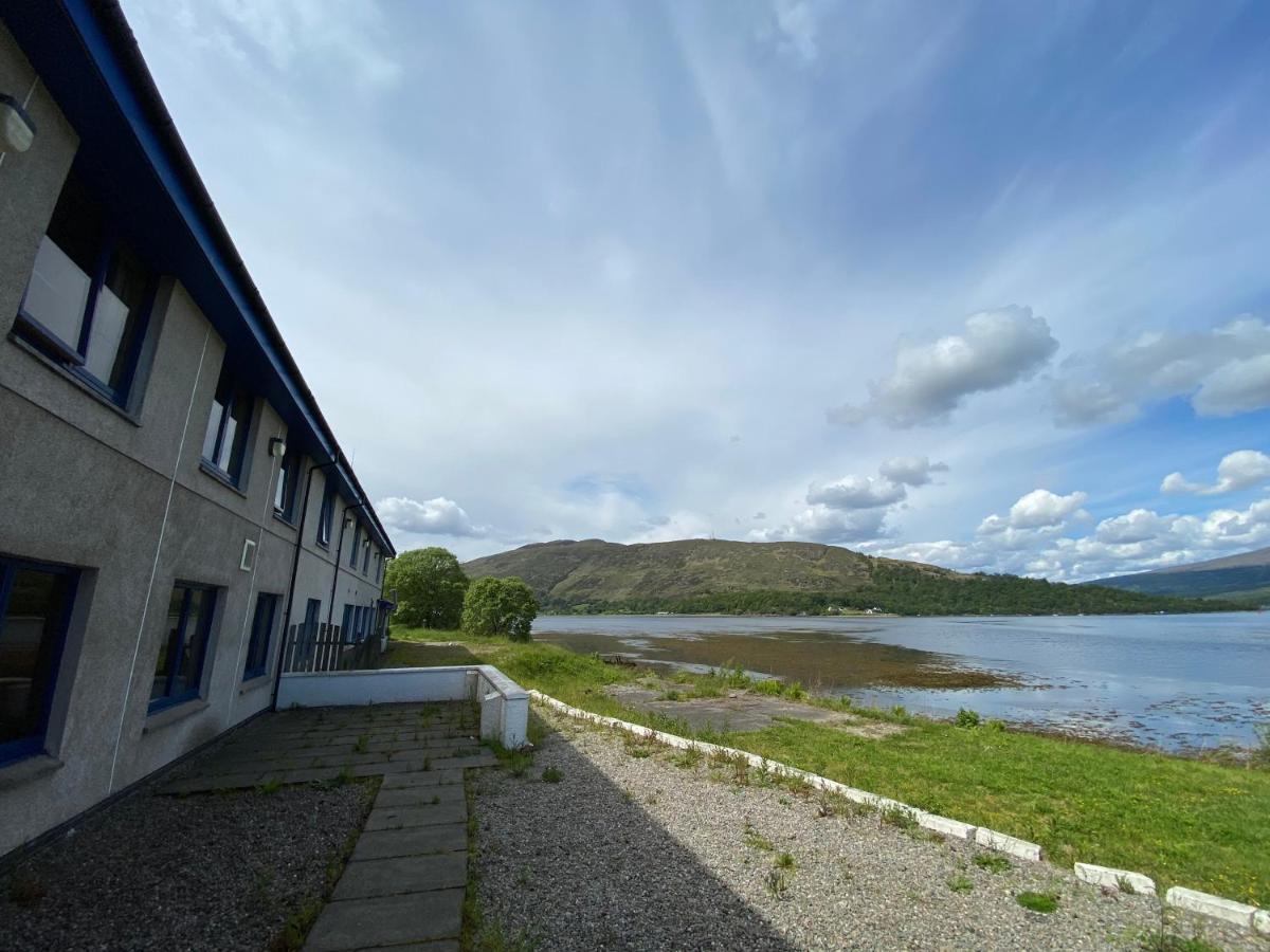 Waterfront Lodge - Accommodation Only 포트 윌리엄 외부 사진