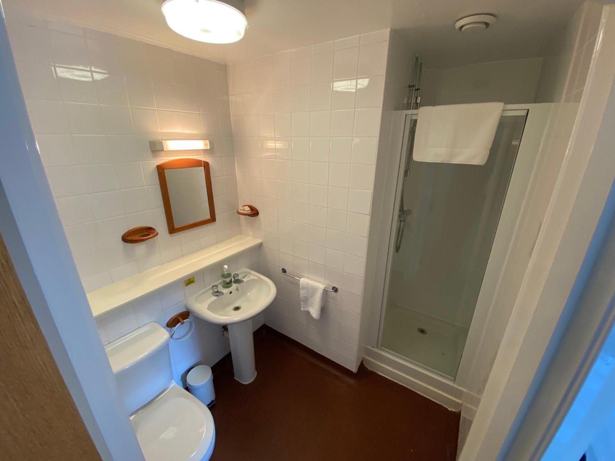 Waterfront Lodge - Accommodation Only 포트 윌리엄 객실 사진