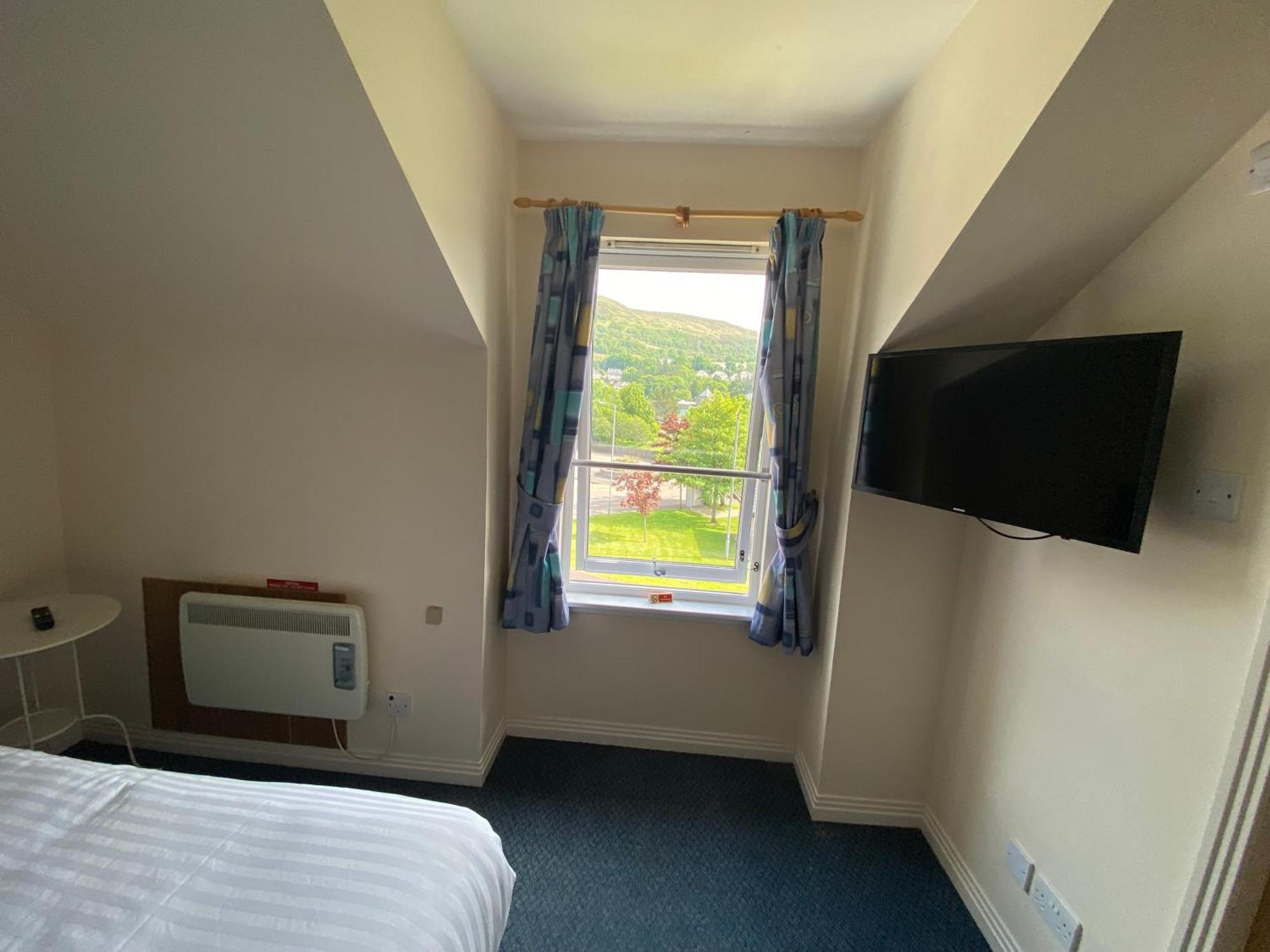 Waterfront Lodge - Accommodation Only 포트 윌리엄 객실 사진